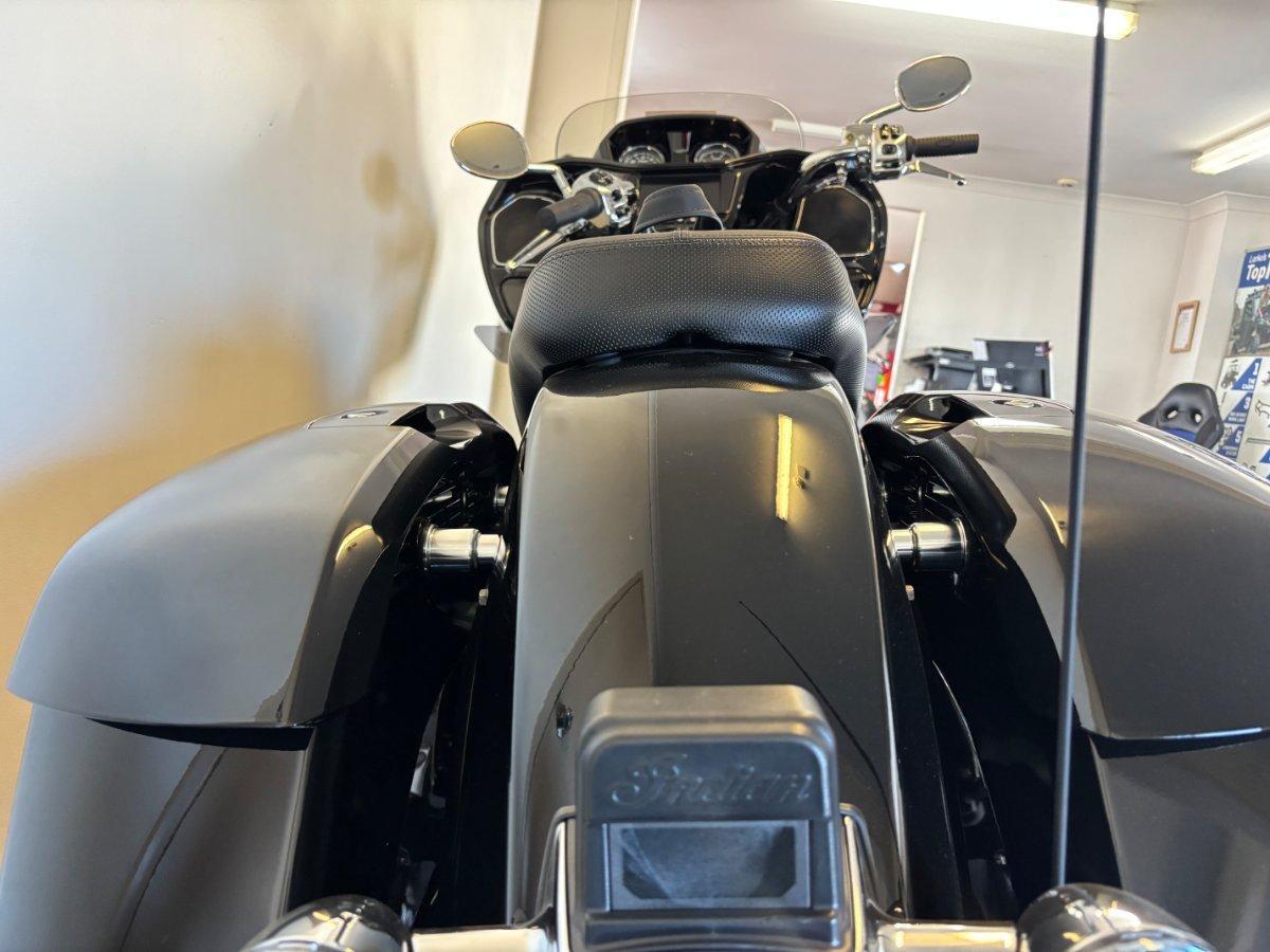 2025 INDIAN CHALLENGER LIMITED ROAD