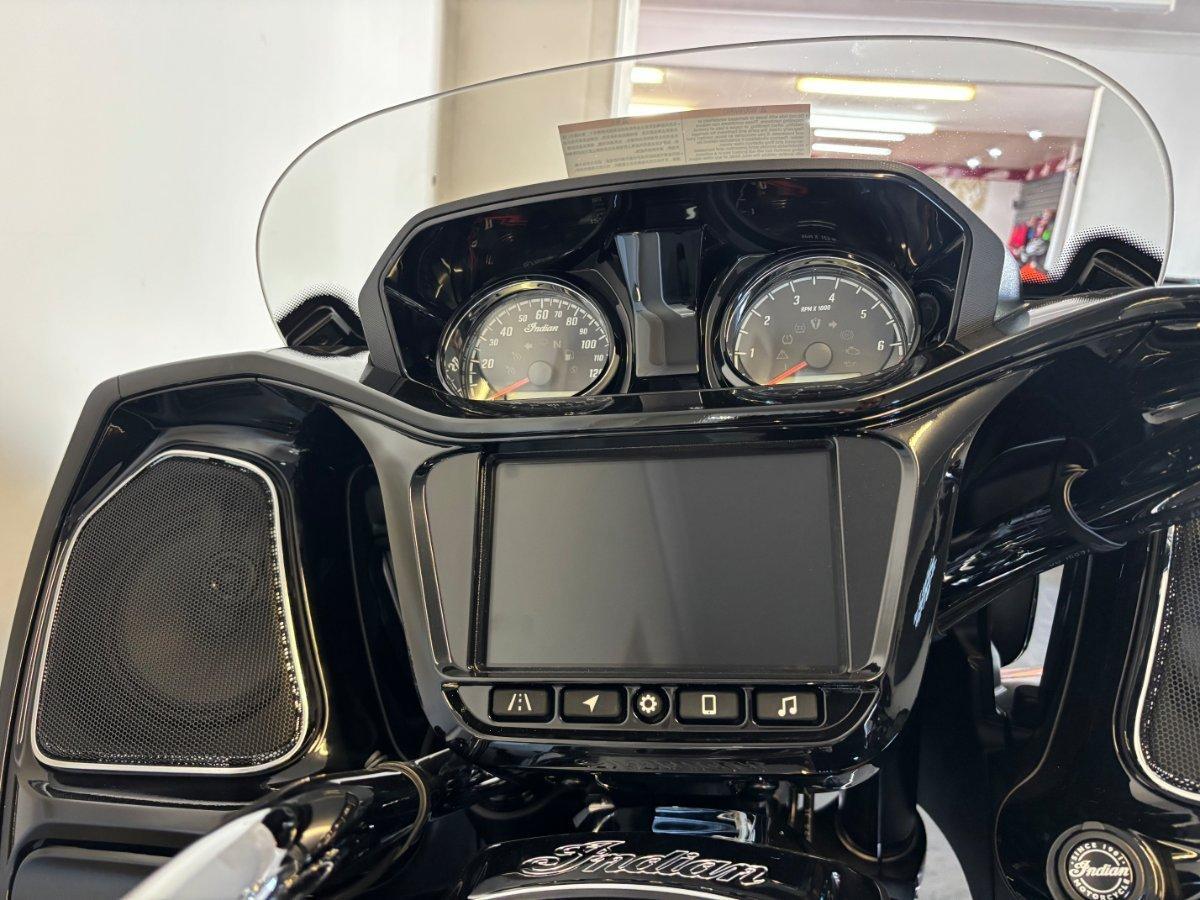 2025 INDIAN CHALLENGER LIMITED ROAD