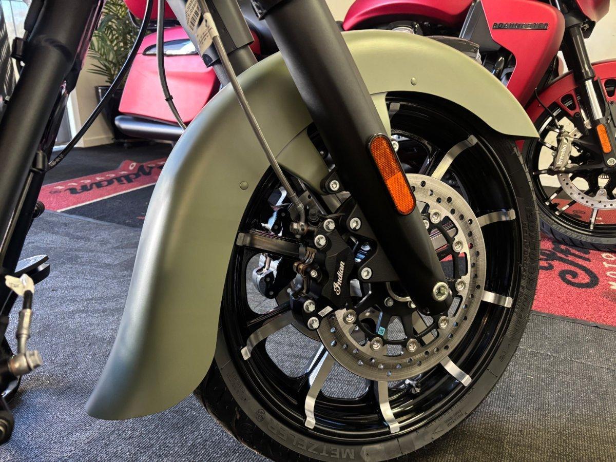 2025 INDIAN SPRINGFIELD DARK HORSE CRUISER