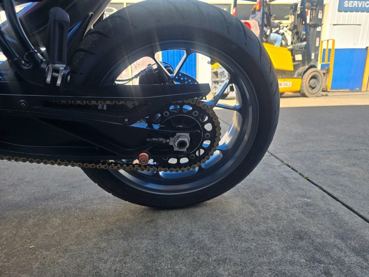 2023 KTM 890 DUKE GP ROAD