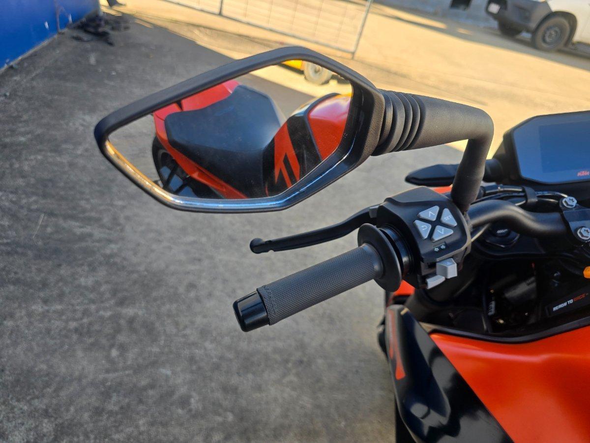 2023 KTM 890 DUKE GP ROAD