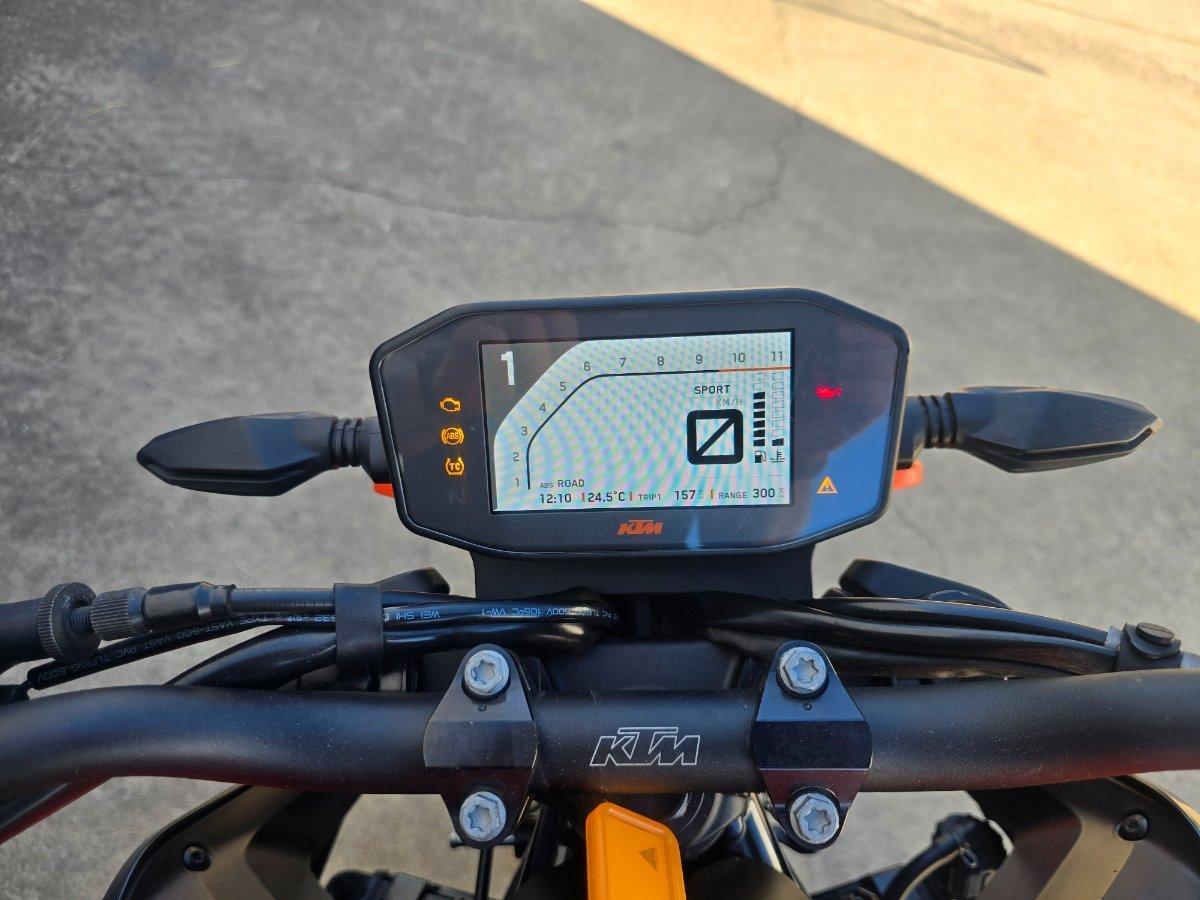 2023 KTM 890 DUKE GP ROAD