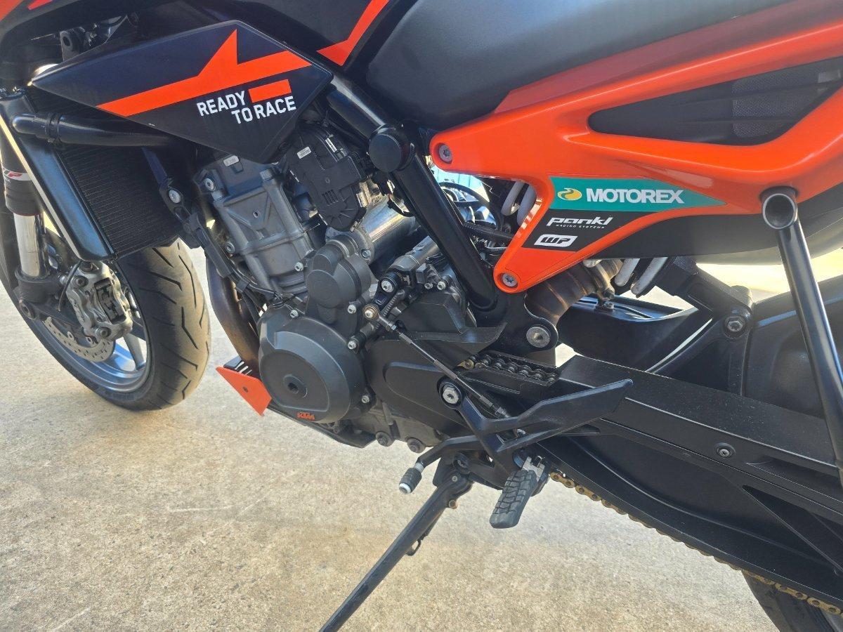 2023 KTM 890 DUKE GP ROAD