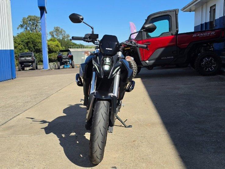 2023 SUZUKI GSX-8S ROAD