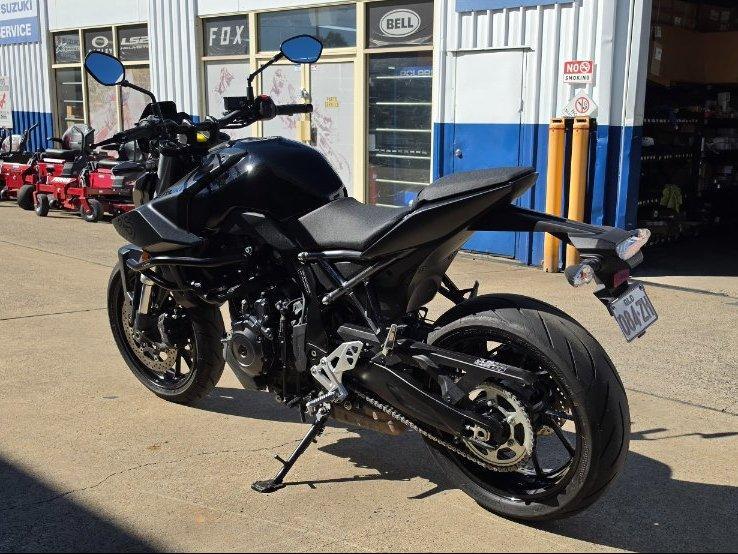 2023 SUZUKI GSX-8S ROAD