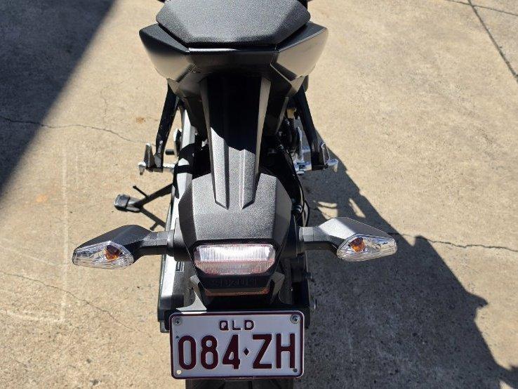 2023 SUZUKI GSX-8S ROAD