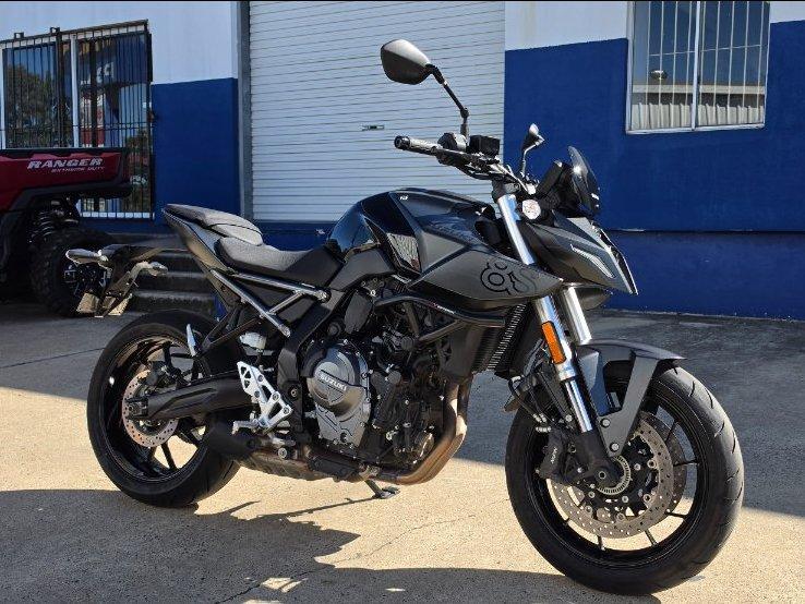 2023 SUZUKI GSX-8S ROAD