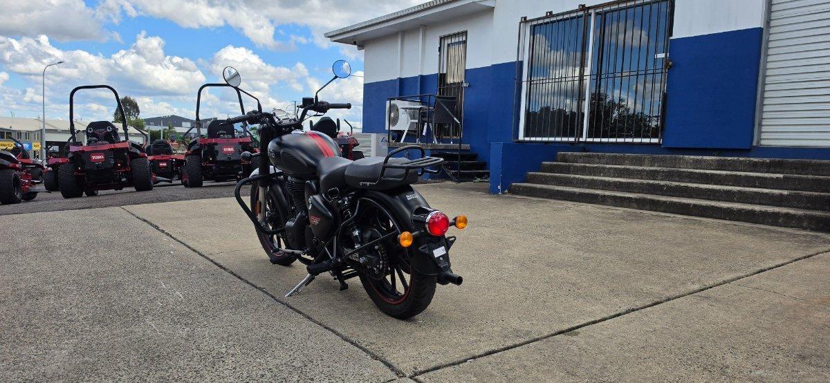 2022 ROYAL ENFIELD CLASSIC 350 DARK ROAD
