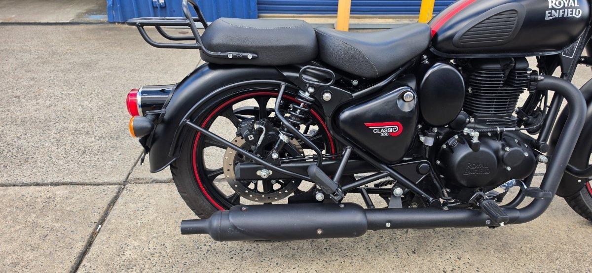 2022 ROYAL ENFIELD CLASSIC 350 DARK ROAD