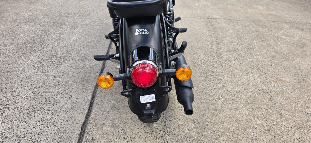 2022 ROYAL ENFIELD CLASSIC 350 DARK ROAD