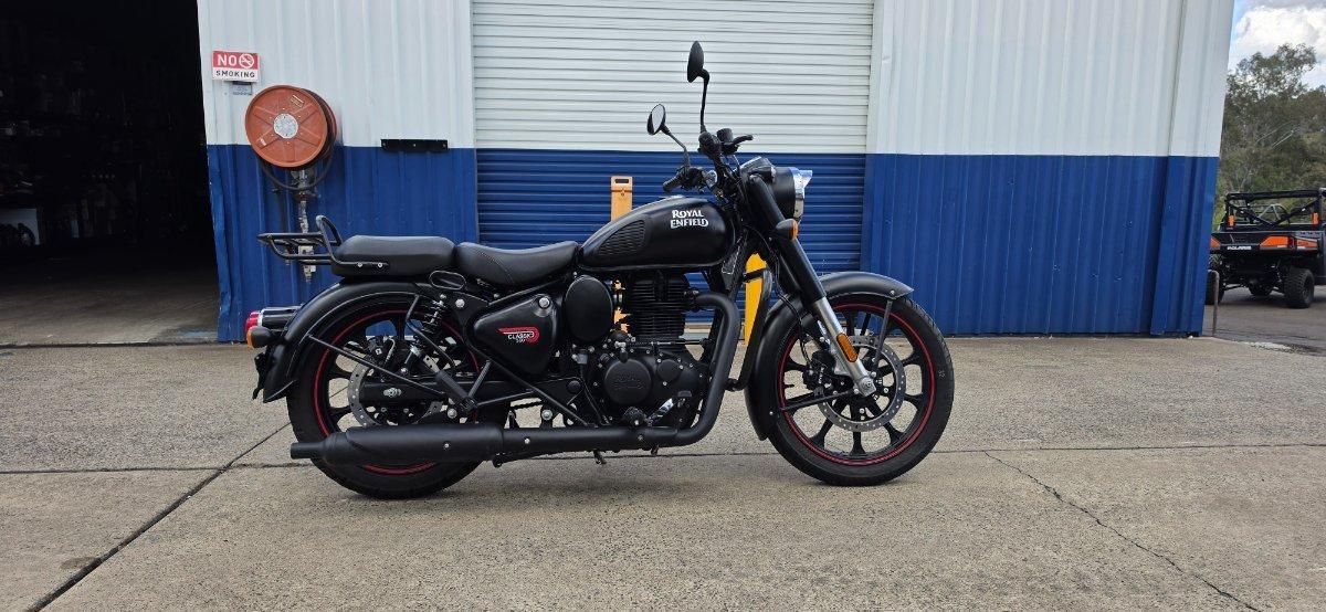 2022 ROYAL ENFIELD CLASSIC 350 DARK ROAD