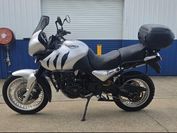 2003 TRIUMPH TIGER 955i DUAL SPORTS