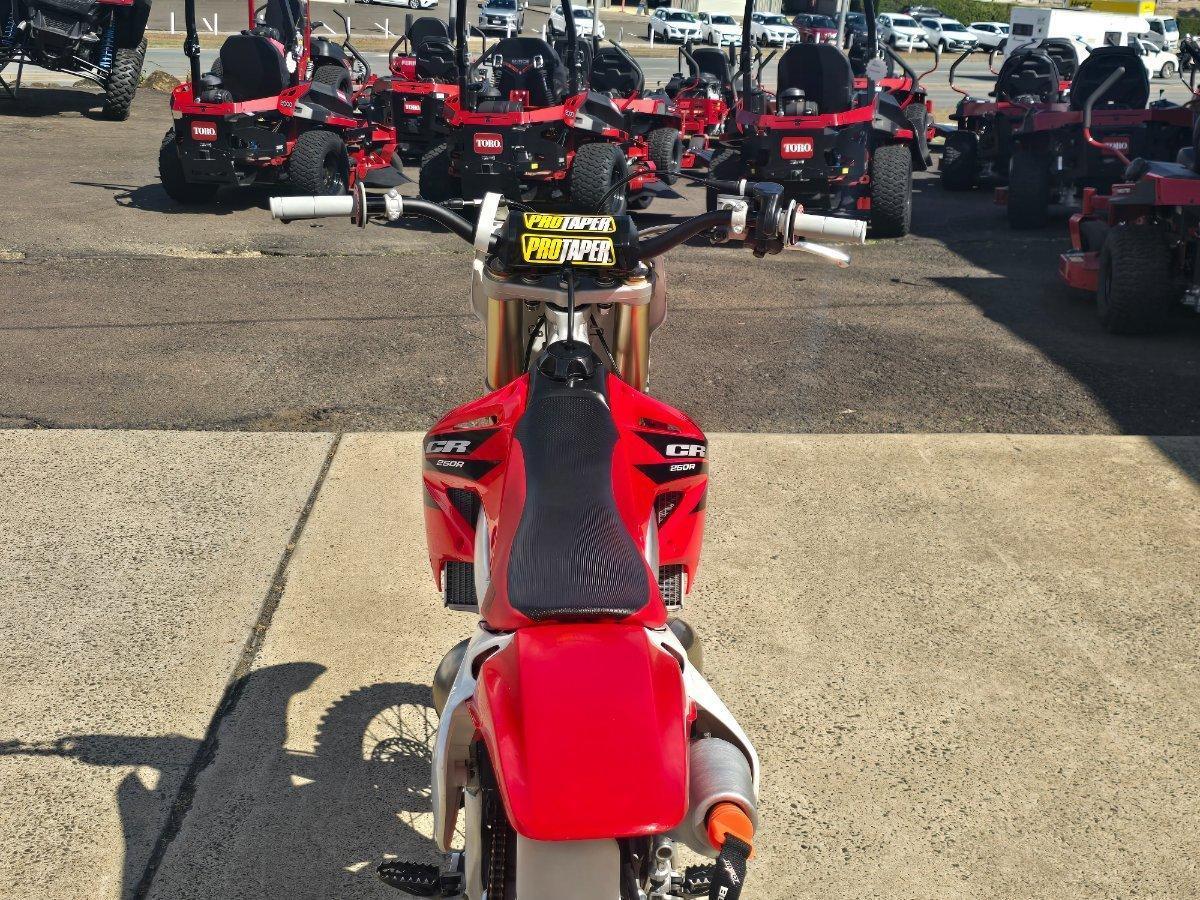 2006 HONDA CR250R MOTOCROSS