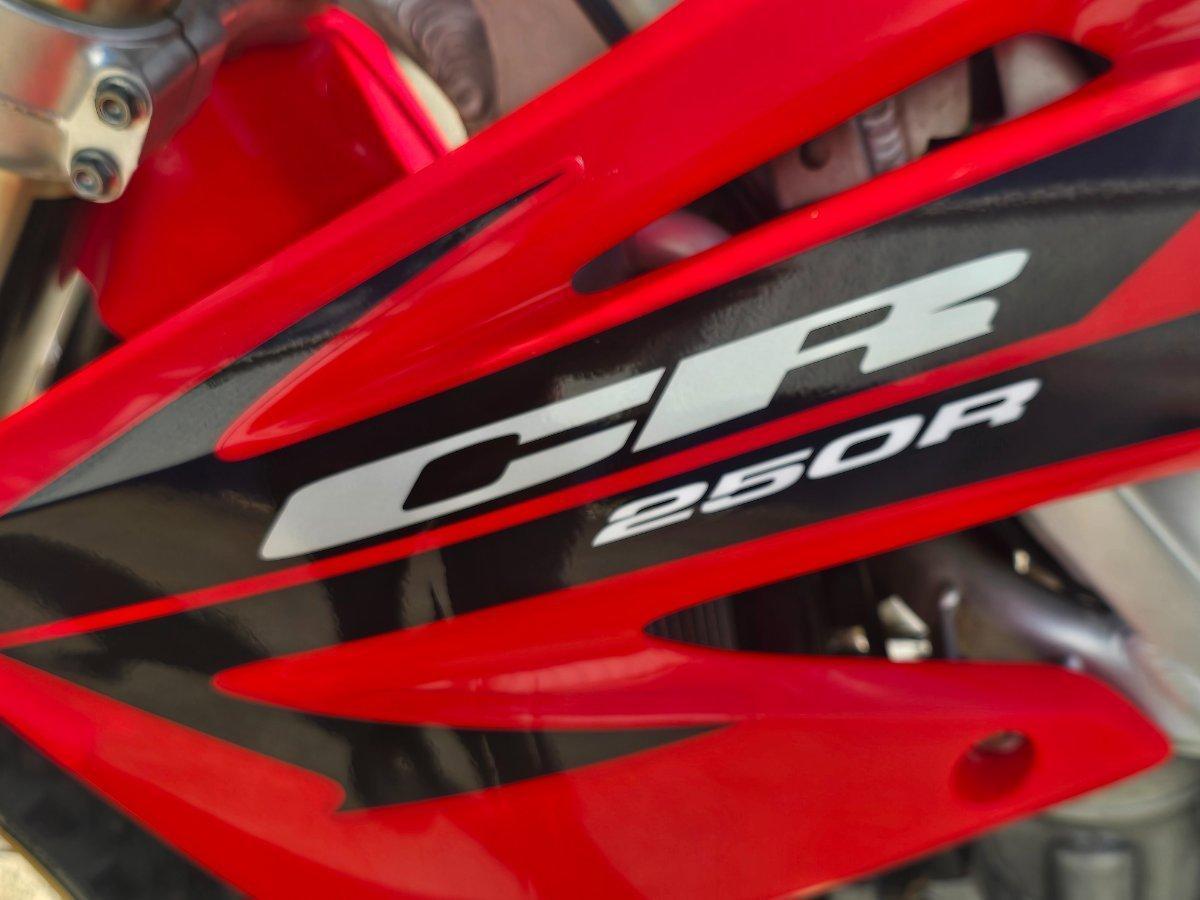 2006 HONDA CR250R MOTOCROSS