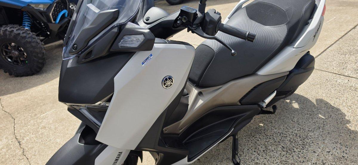 2024 YAMAHA XMAX 300 (CZD300A) SCOOTER