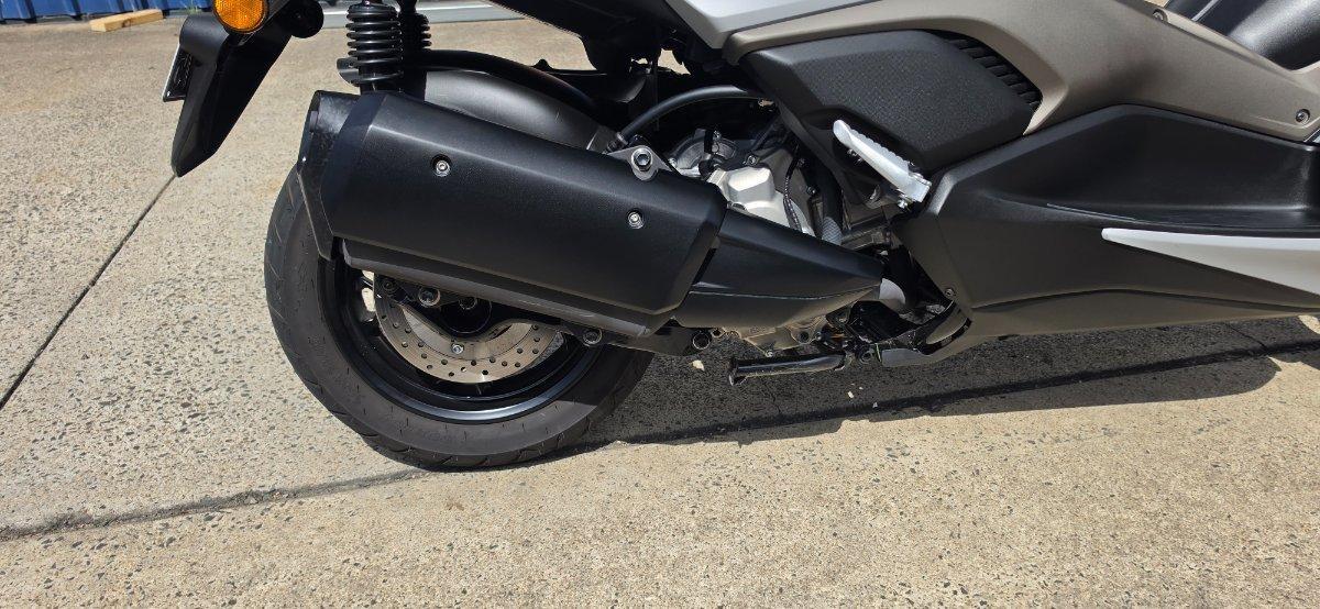 2024 YAMAHA XMAX 300 (CZD300A) SCOOTER