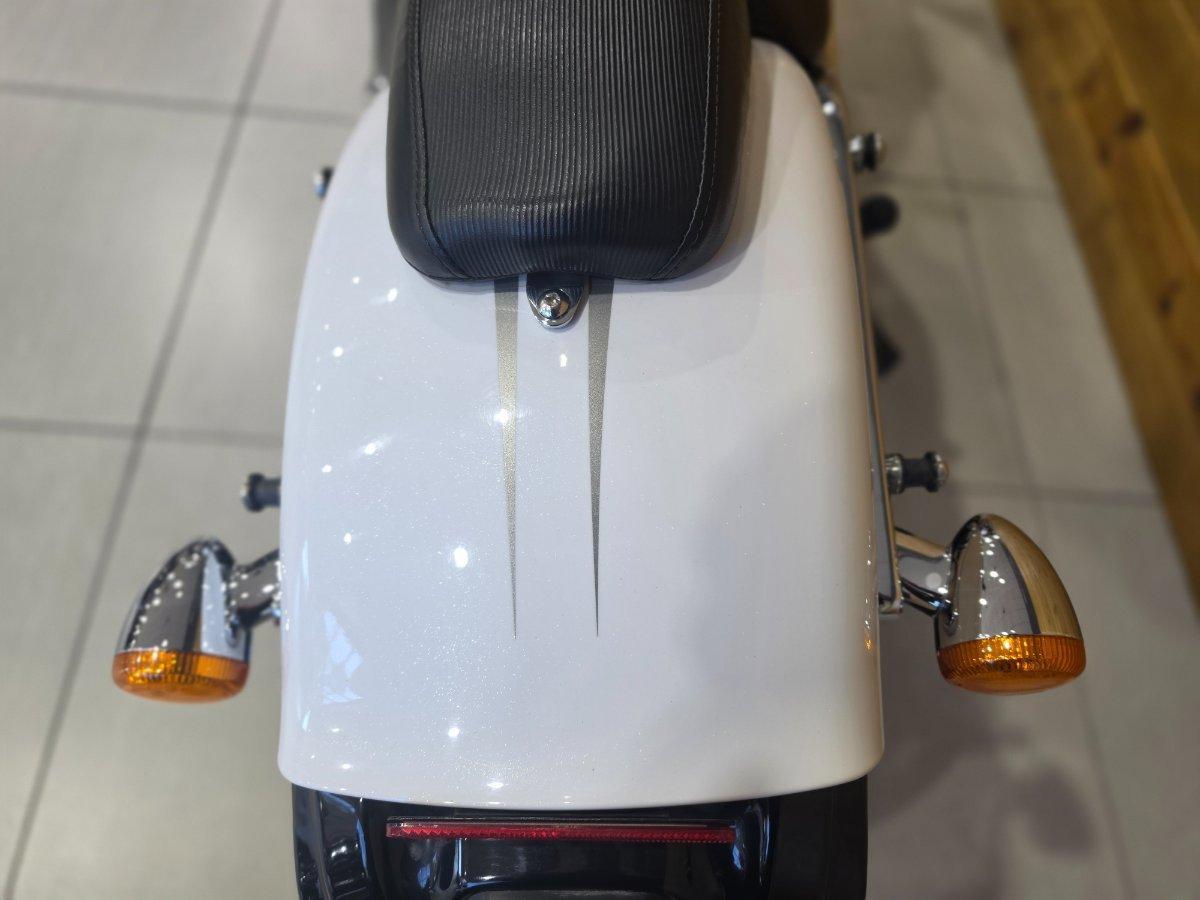 2016 HARLEY-DAVIDSON BREAKOUT 103 (FXSB) CRUISER