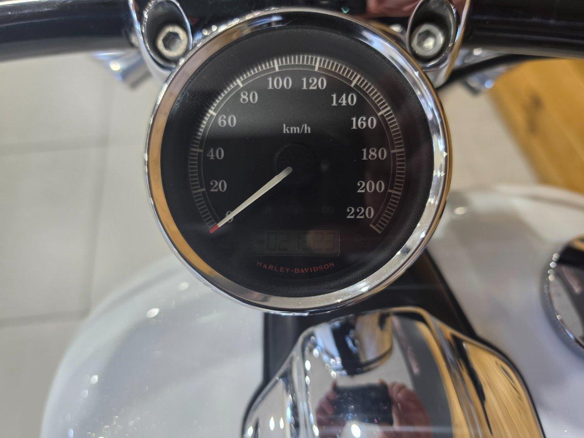 2016 HARLEY-DAVIDSON BREAKOUT 103 (FXSB) CRUISER