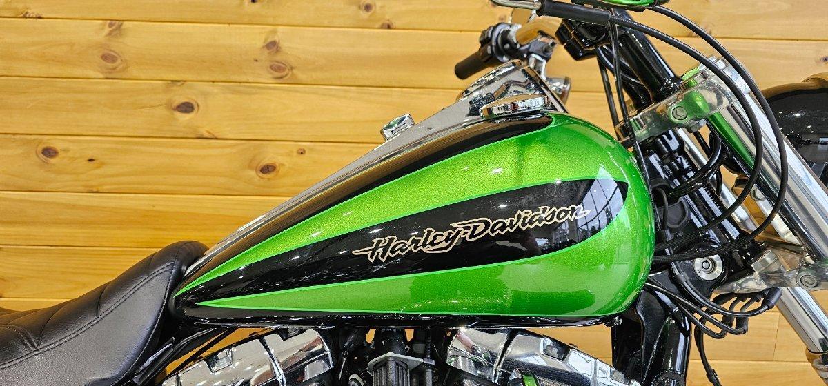 2015 HARLEY-DAVIDSON FXDWG WIDE GLIDE CRUISER