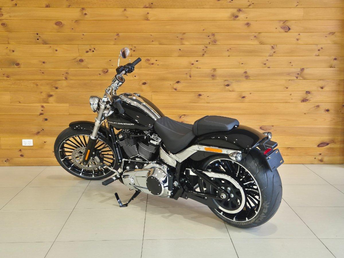 2026 HARLEY-DAVIDSON FXBR BREAKOUT (117) CRUISER