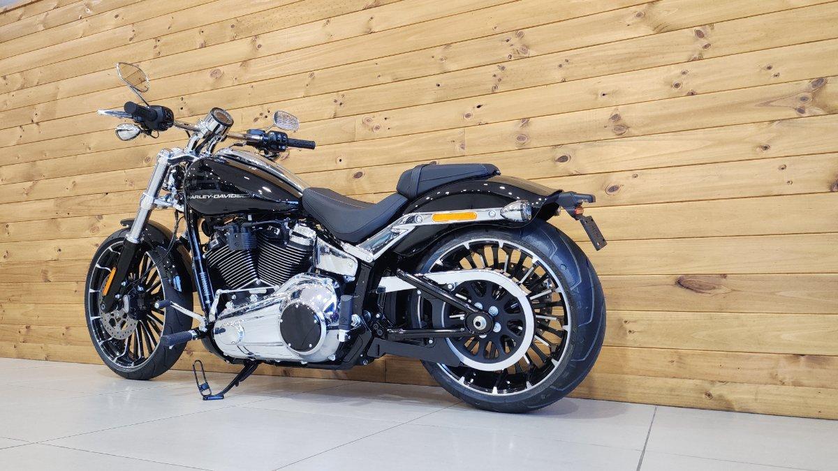 2025 HARLEY-DAVIDSON FXBR BREAKOUT (117) CRUISER