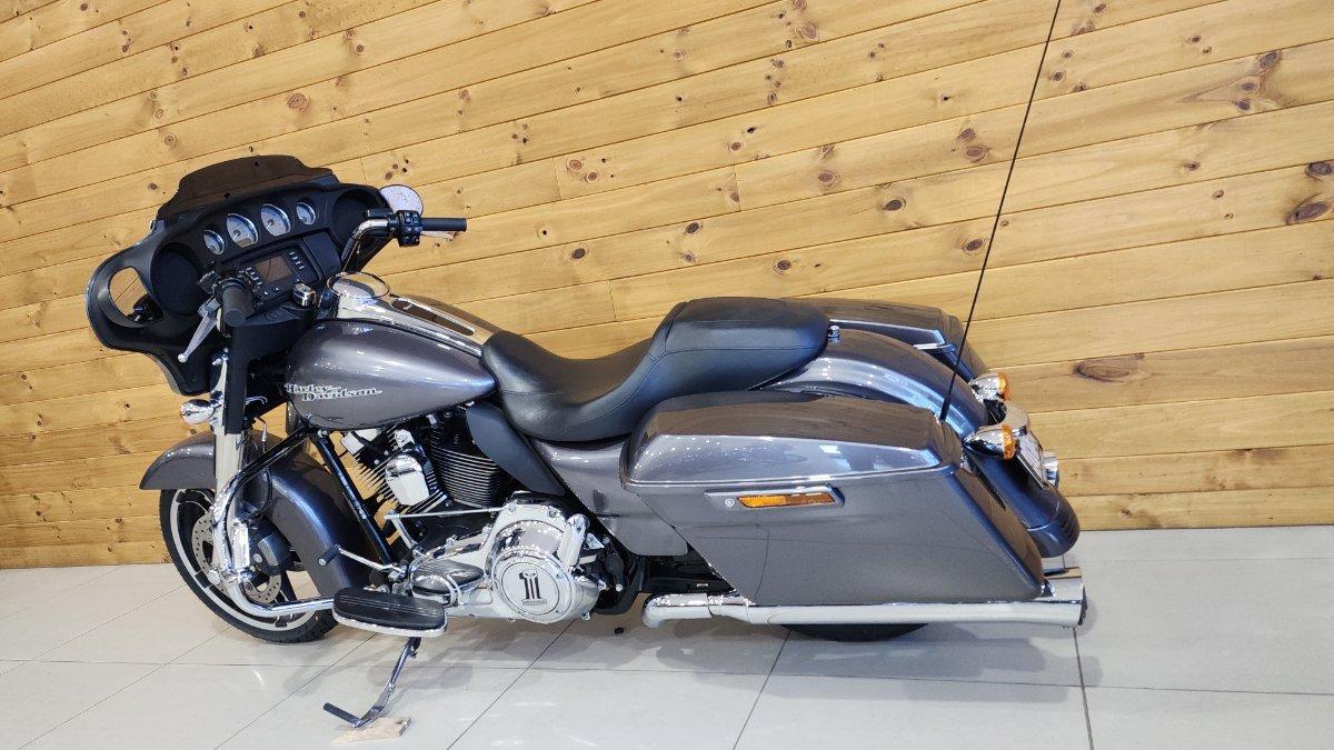 2013 HARLEY-DAVIDSON FLHX STREET GLIDE CRUISER