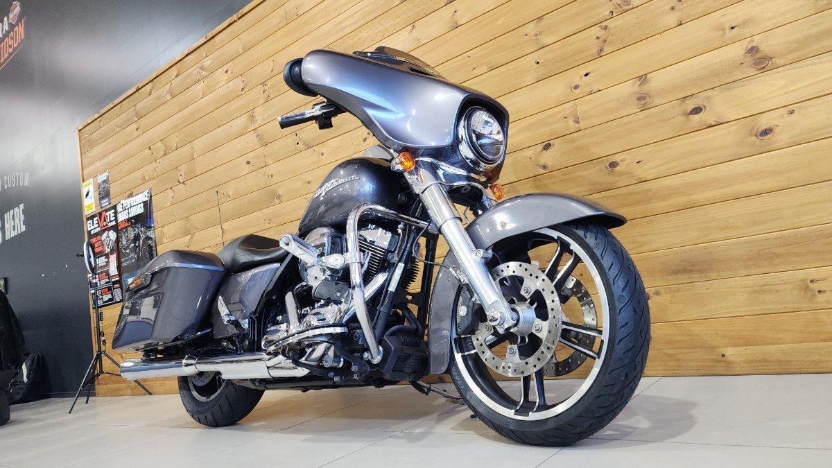 2013 HARLEY-DAVIDSON FLHX STREET GLIDE CRUISER