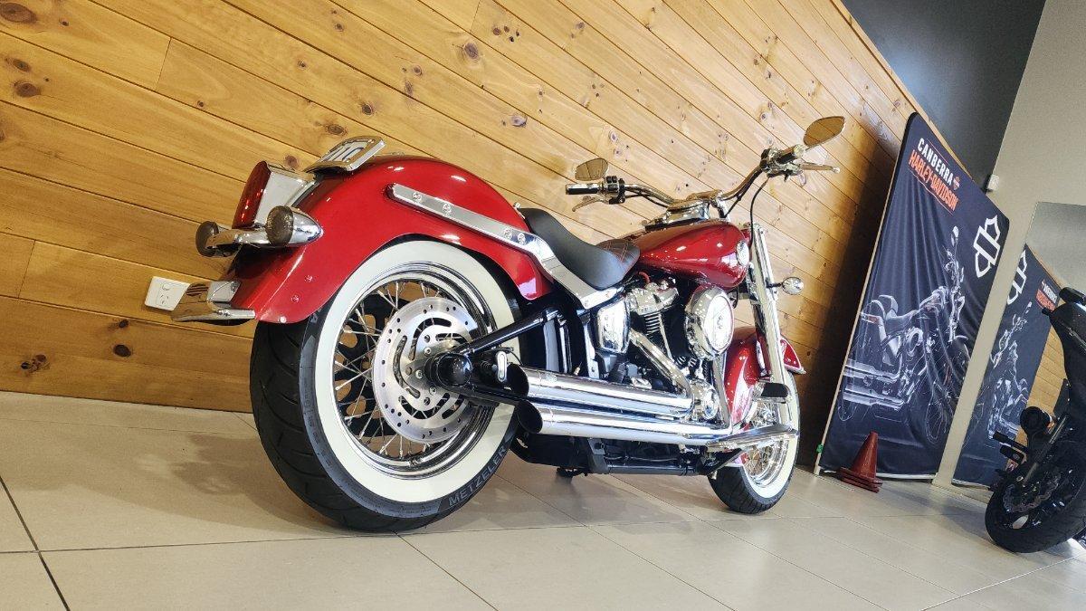 2018 HARLEY-DAVIDSON FLDE DELUXE (107) CRUISER