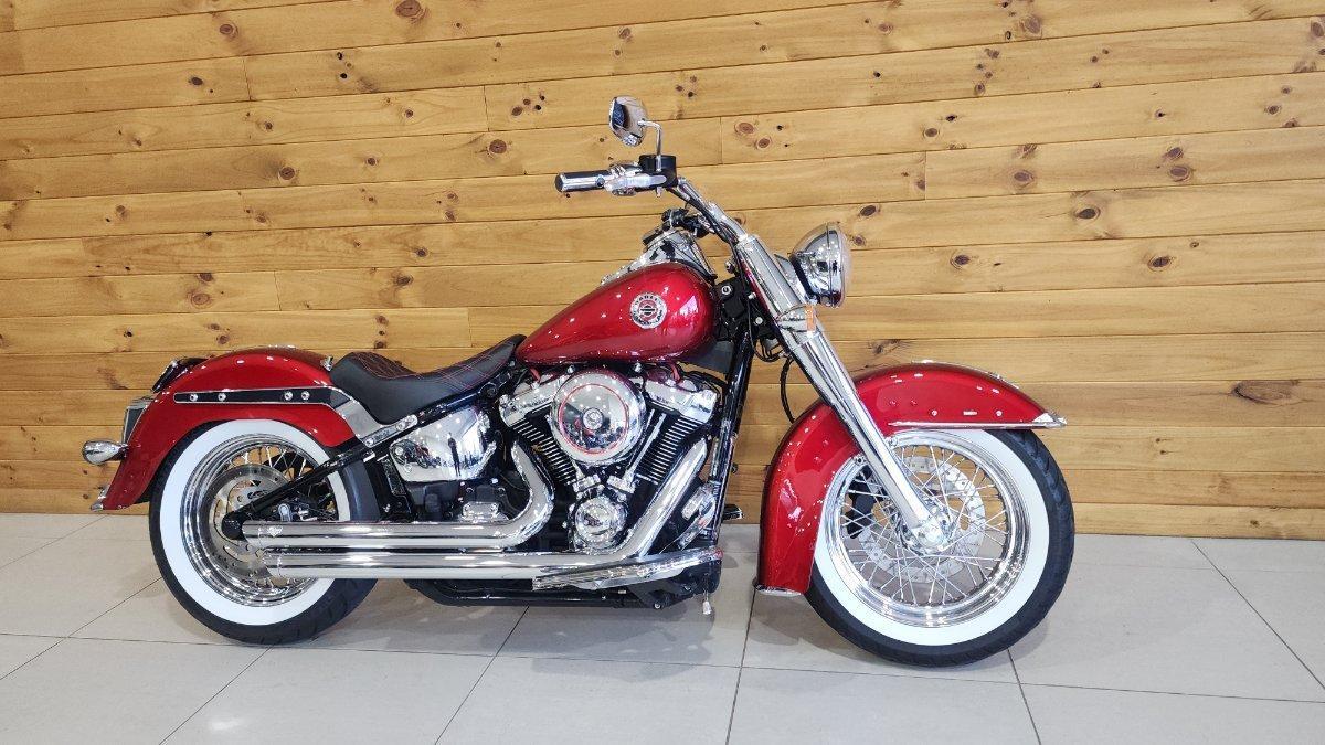 2018 HARLEY-DAVIDSON FLDE DELUXE (107) CRUISER
