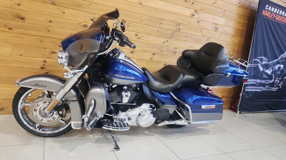 2017 HARLEY-DAVIDSON FLHTK ULTRA LIMITED CRUISER