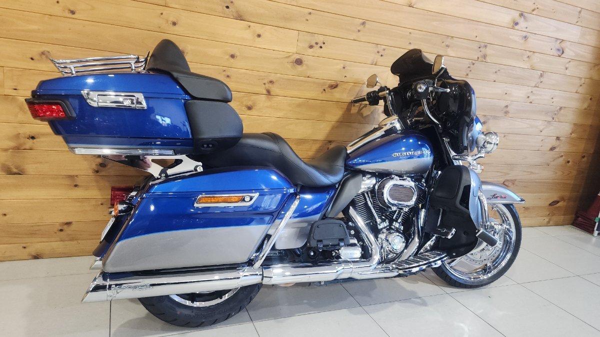 2017 HARLEY-DAVIDSON FLHTK ULTRA LIMITED CRUISER