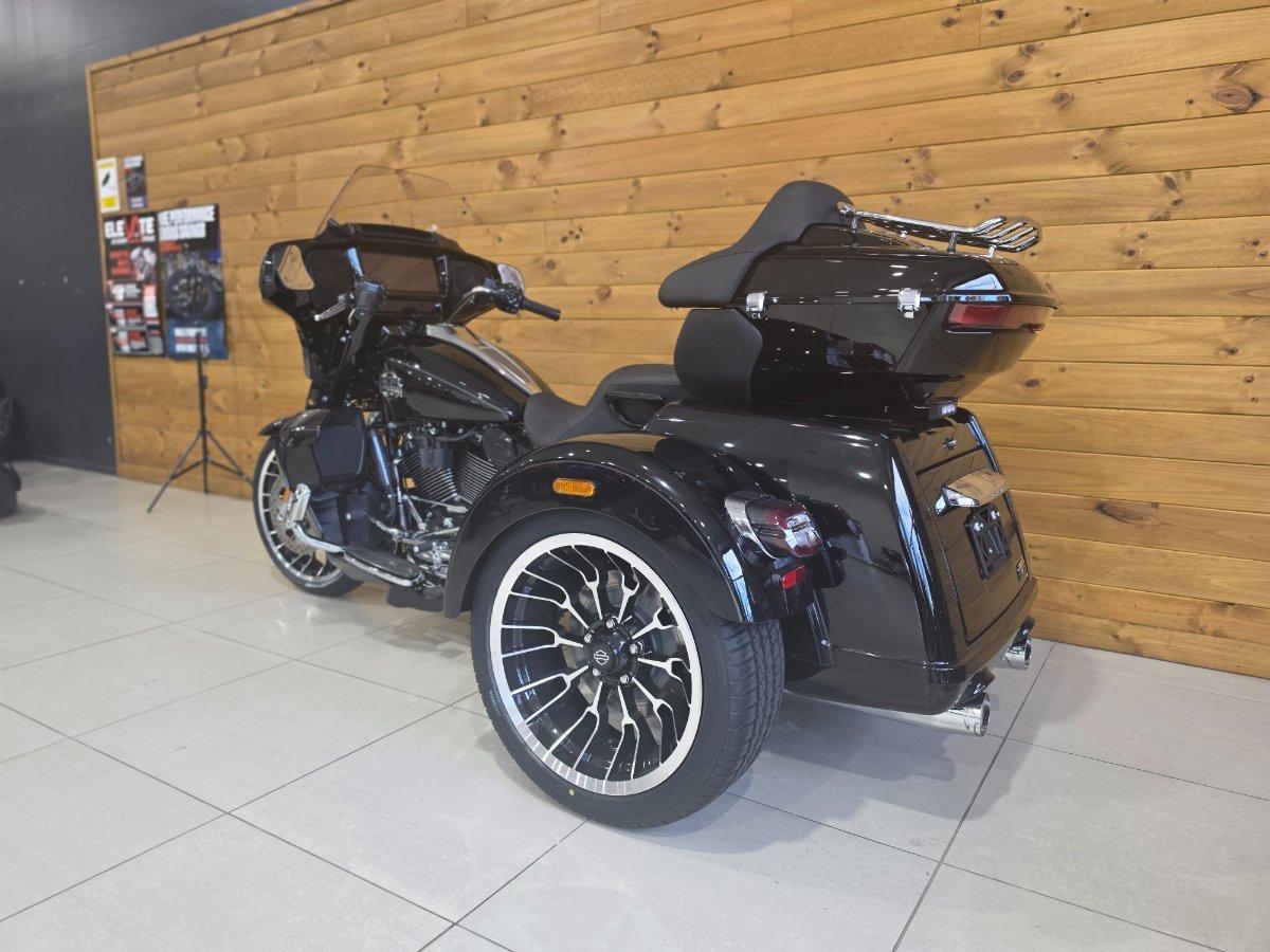 2026 HARLEY-DAVIDSON FLHLTSE CVO STR GLDE 3 LTD 121 TRIKE