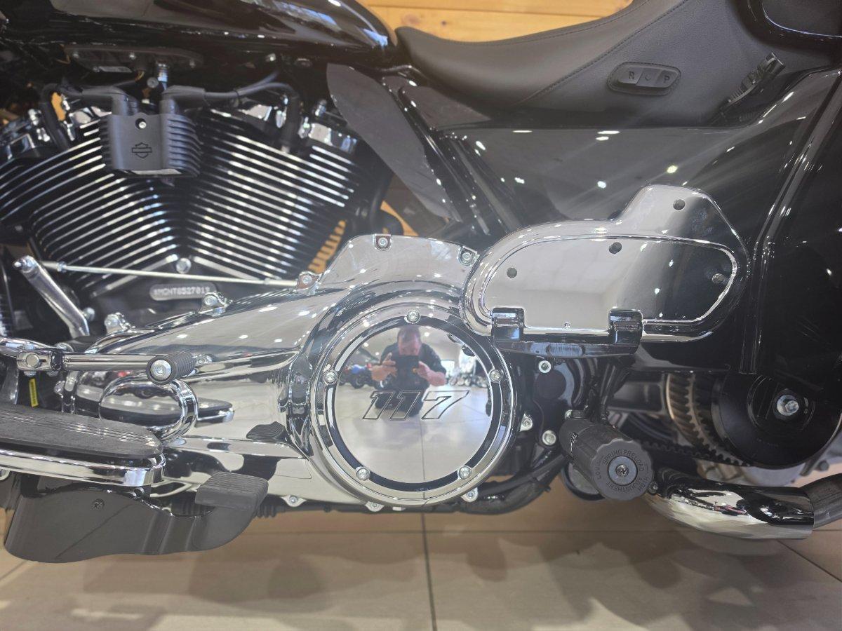 2026 HARLEY-DAVIDSON FLHLTSE CVO STR GLDE 3 LTD 121 TRIKE