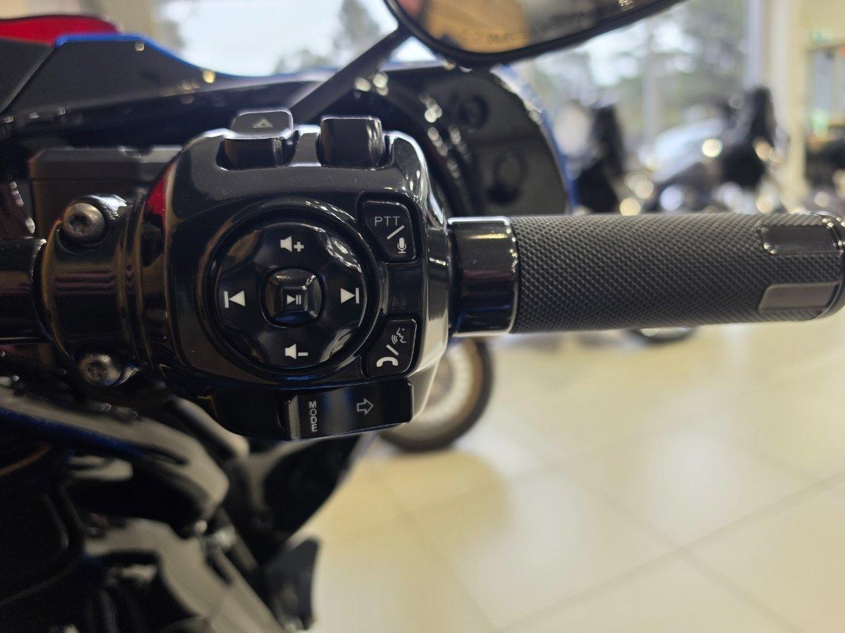 2026 HARLEY-DAVIDSON FLHXSTSE CVO STR GLIDE ST(121) CRUISER