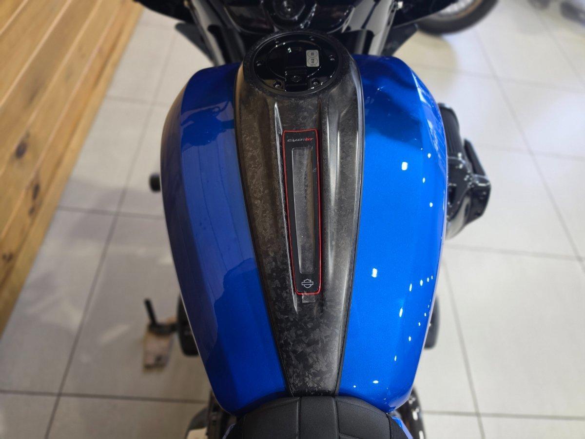 2026 HARLEY-DAVIDSON FLHXSTSE CVO STR GLIDE ST(121) CRUISER