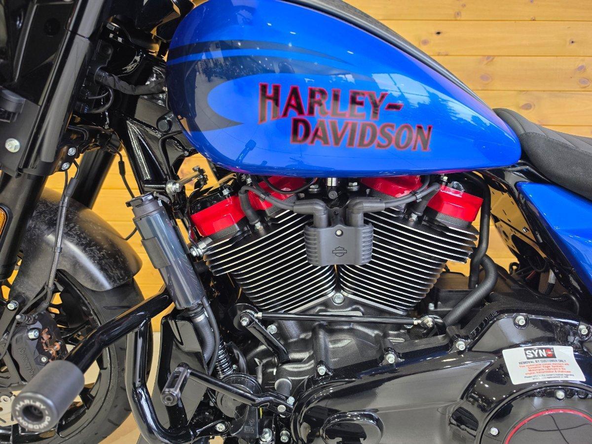 2026 HARLEY-DAVIDSON FLHXSTSE CVO STR GLIDE ST(121) CRUISER