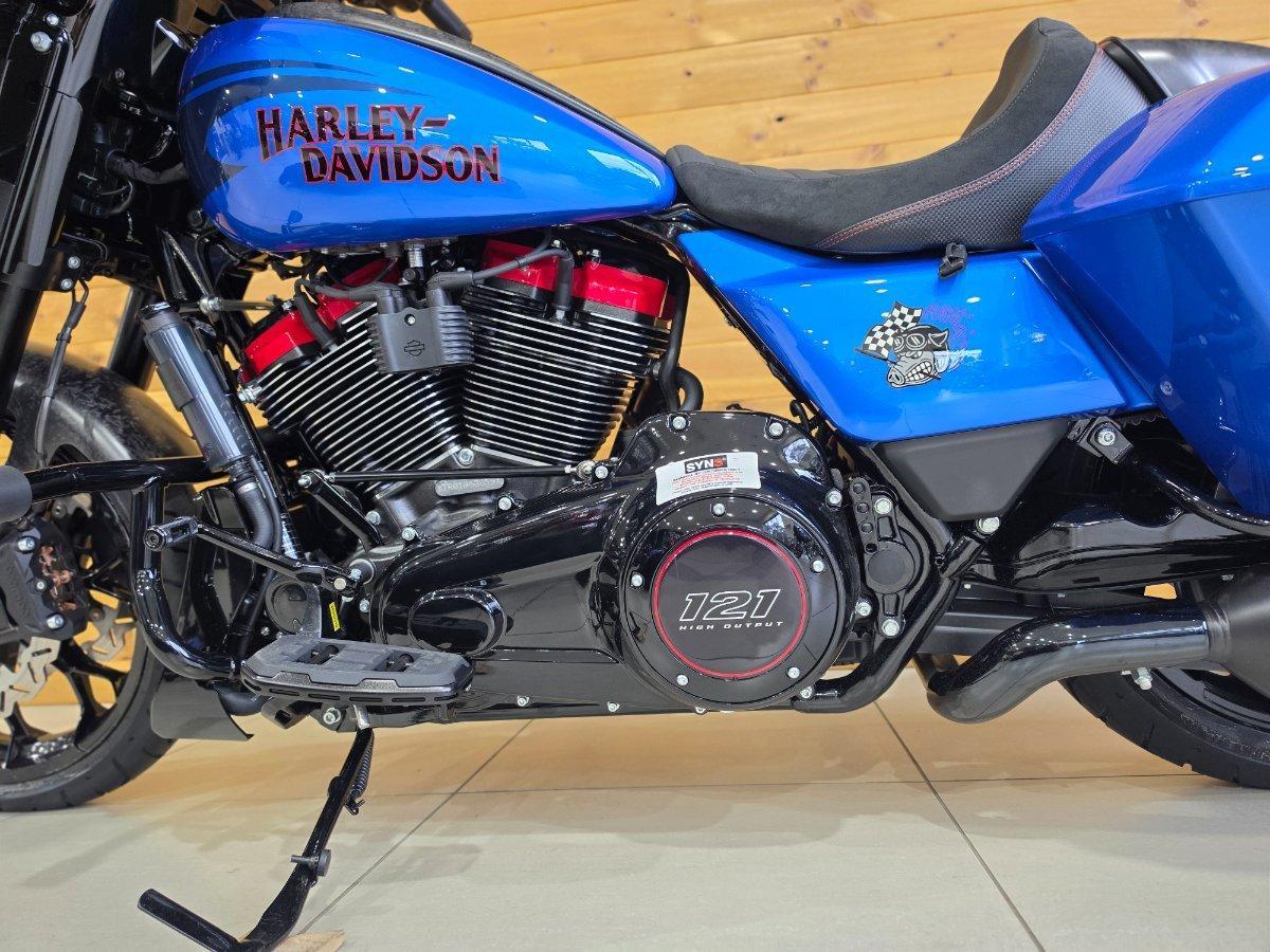 2026 HARLEY-DAVIDSON FLHXSTSE CVO STR GLIDE ST(121) CRUISER