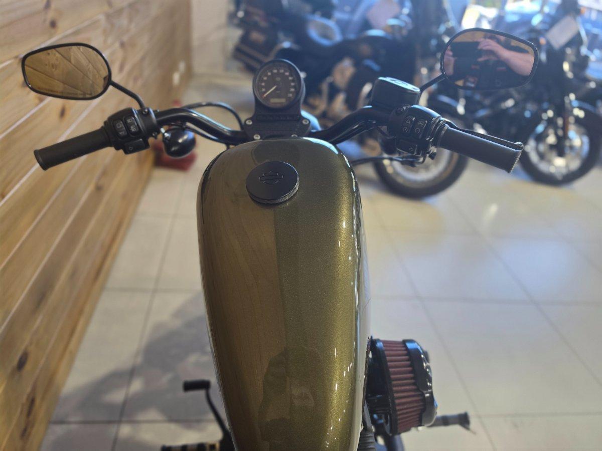 2016 HARLEY-DAVIDSON XL883N IRON 883 CRUISER