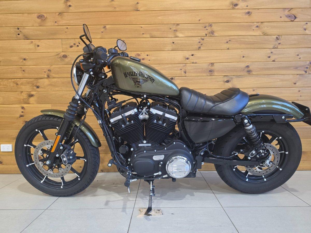 2016 HARLEY-DAVIDSON XL883N IRON 883 CRUISER
