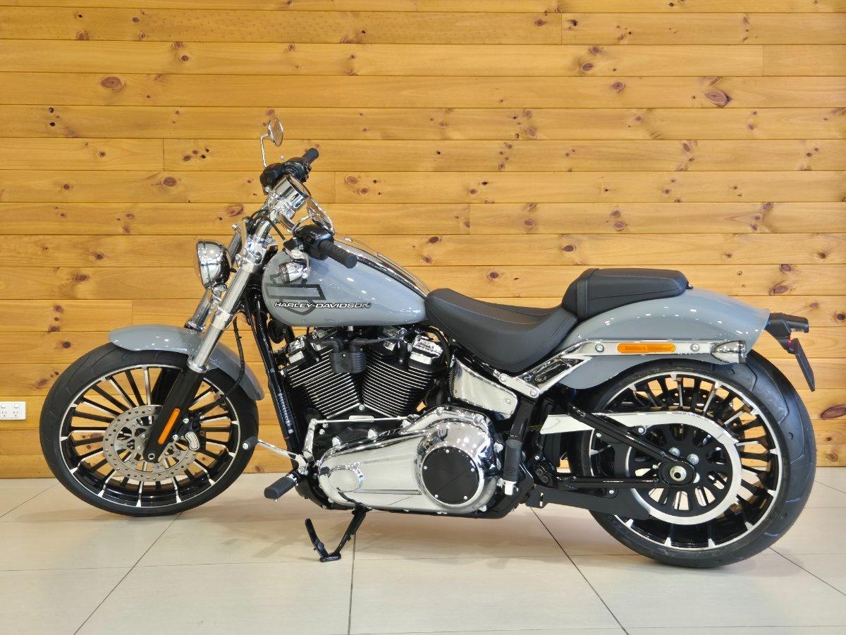 2026 HARLEY-DAVIDSON FXBR BREAKOUT (117) CRUISER