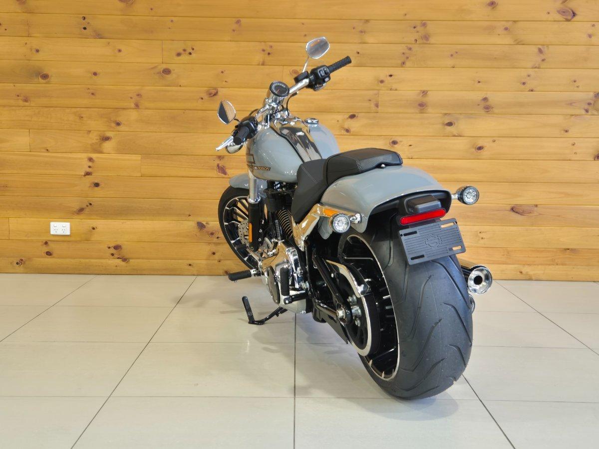 2026 HARLEY-DAVIDSON FXBR BREAKOUT (117) CRUISER