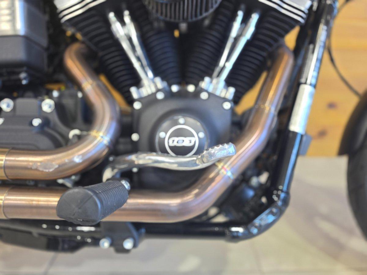 2015 HARLEY-DAVIDSON FXDB STREET BOB CRUISER
