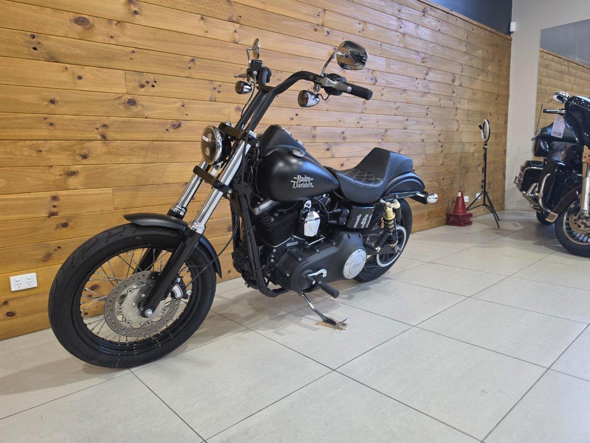 2015 HARLEY-DAVIDSON FXDB STREET BOB CRUISER