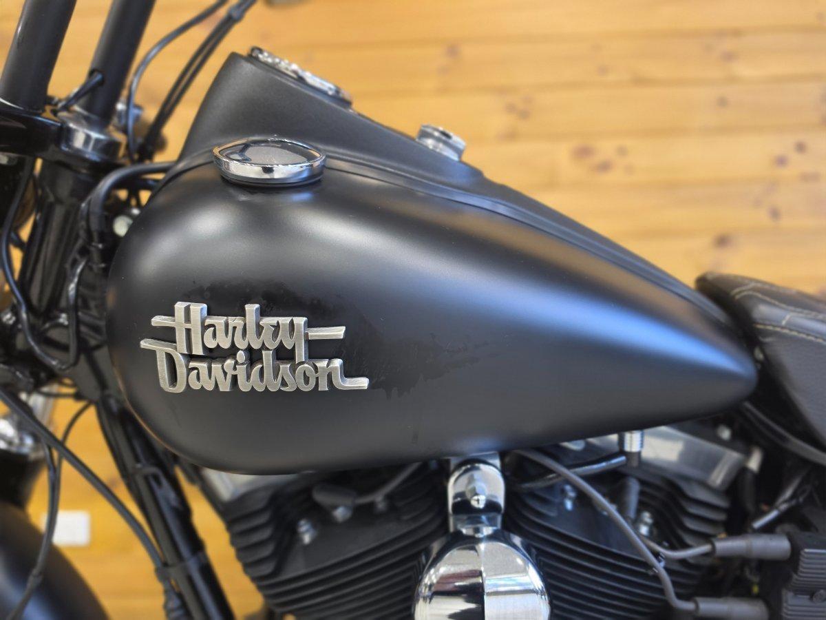 2015 HARLEY-DAVIDSON FXDB STREET BOB CRUISER