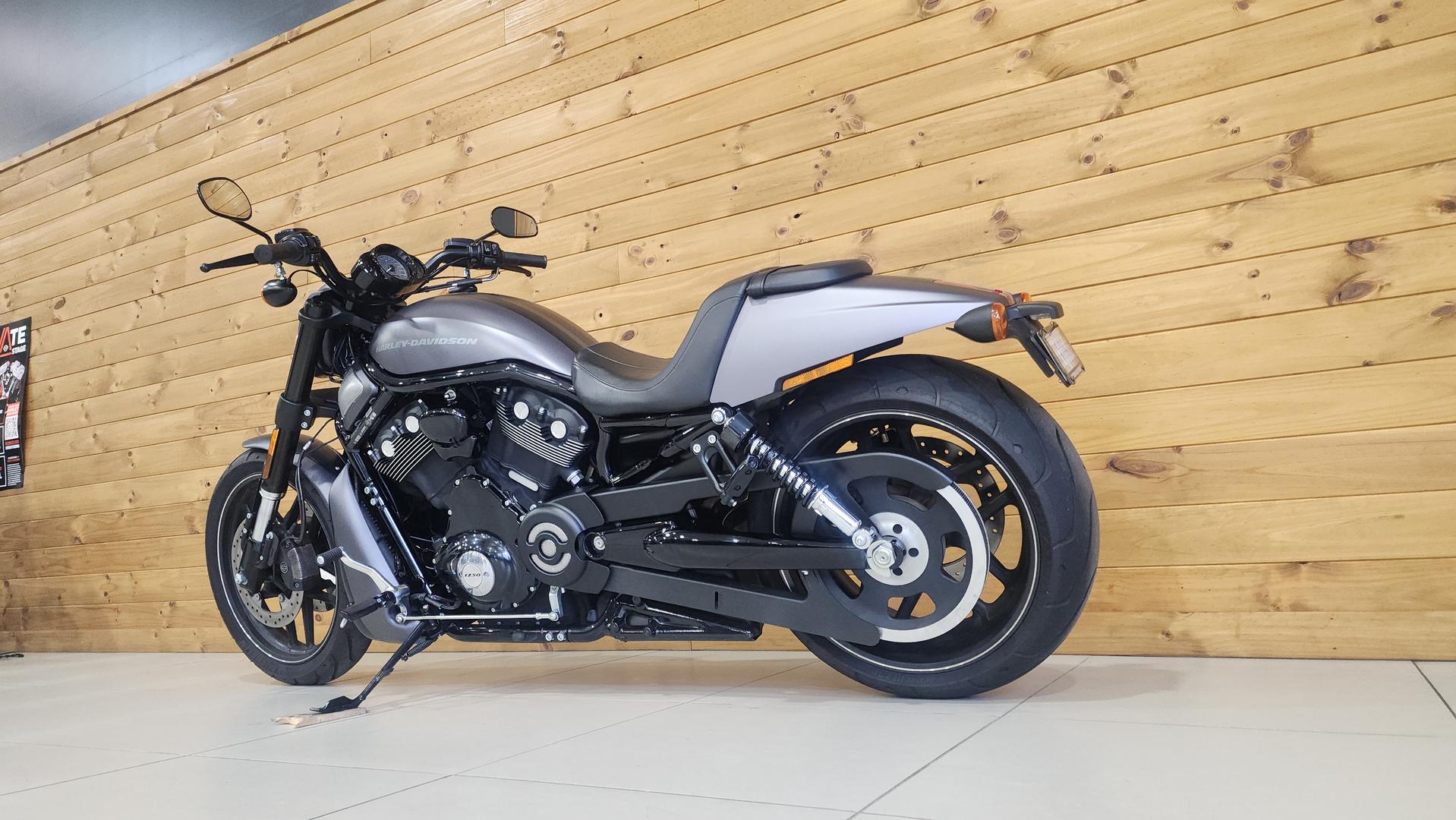 2016 HARLEY-DAVIDSON VRSCDX NIGHT ROD SPECIAL CRUISER