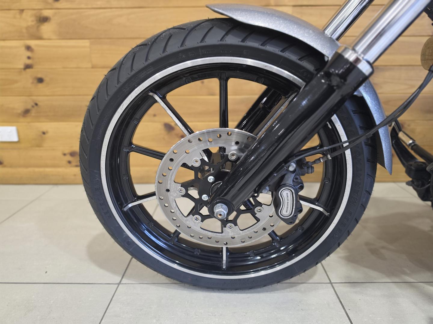 2015 HARLEY-DAVIDSON FXSB SOFTAIL BREAKOUT CRUISER