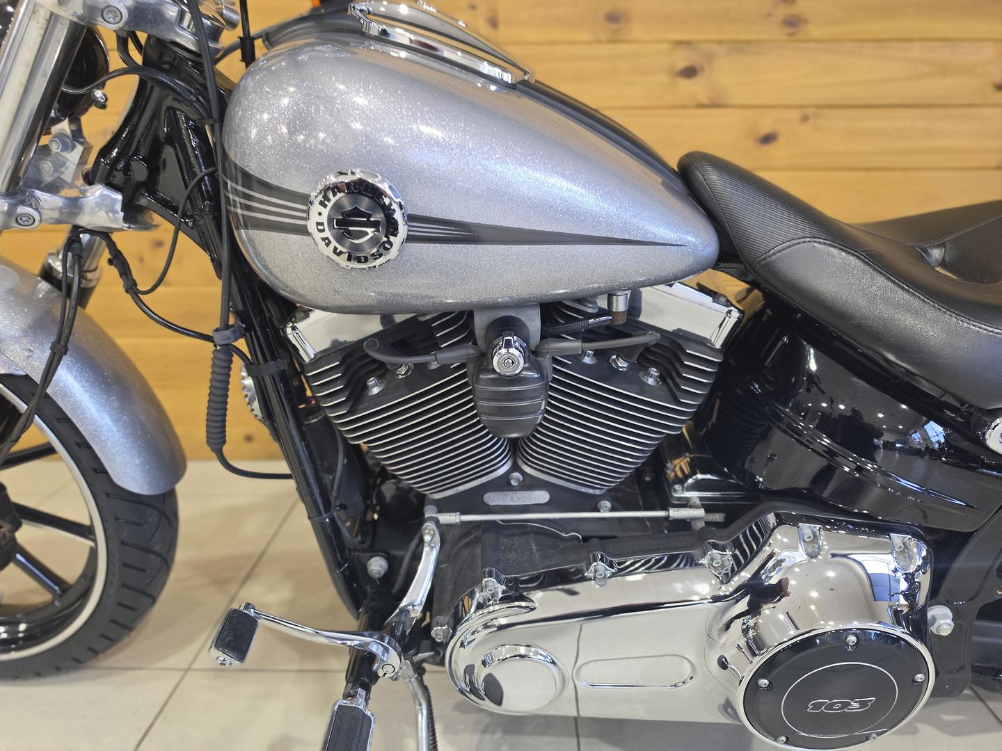 2015 HARLEY-DAVIDSON FXSB SOFTAIL BREAKOUT CRUISER