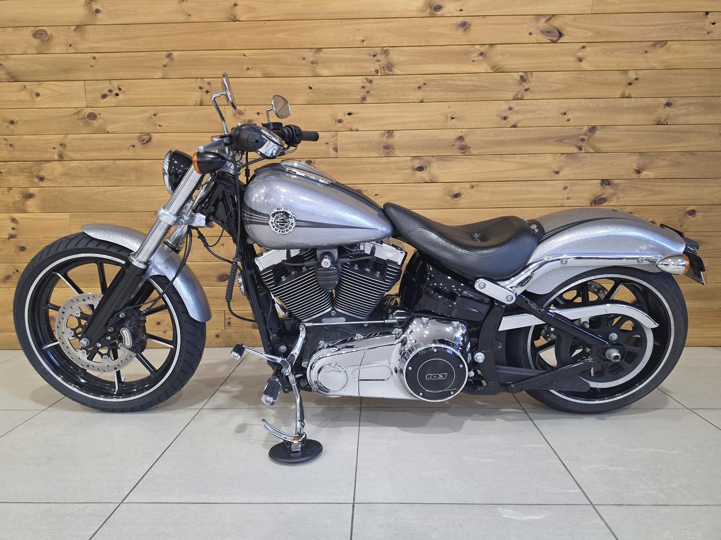 2015 HARLEY-DAVIDSON FXSB SOFTAIL BREAKOUT CRUISER