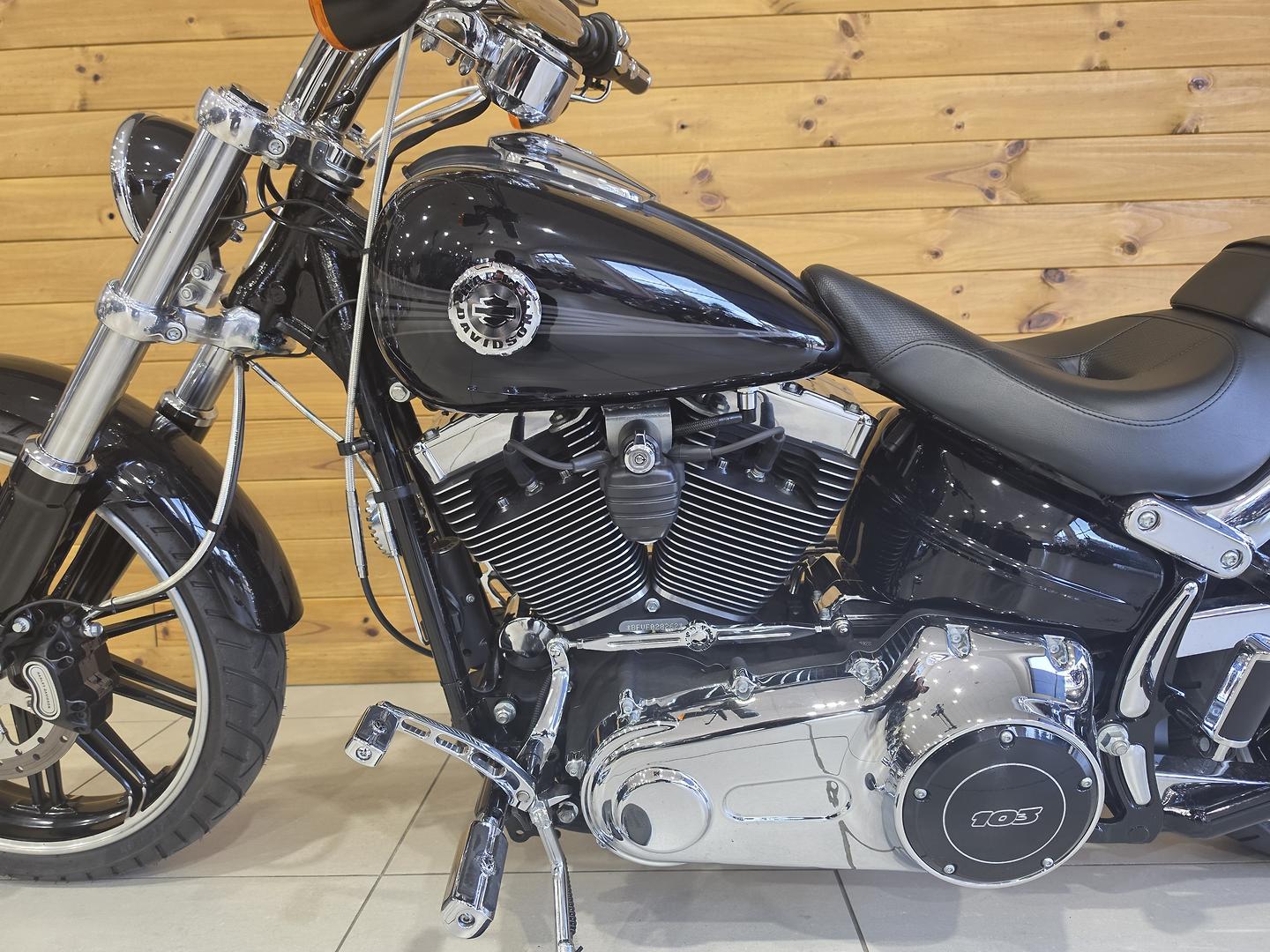 2015 HARLEY-DAVIDSON FXSB SOFTAIL BREAKOUT CRUISER