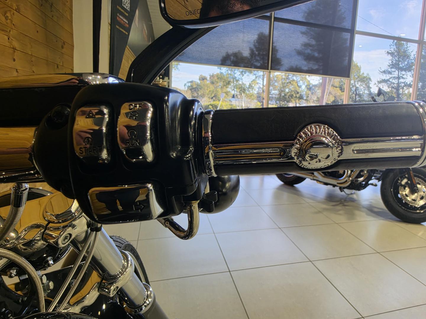 2015 HARLEY-DAVIDSON FXSB SOFTAIL BREAKOUT CRUISER